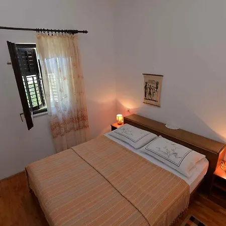 In 33349 Apartment *